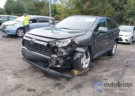 2021 Toyota Rav4 Xle z USA, uszkodzony, nr VIN 2T3W1RFV9MC113544